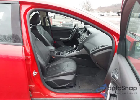 2014 Ford Focus Se z USA, uszkodzony, nr VIN 1FADP3F22EL235504